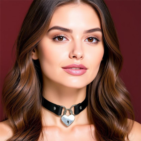 Collar con Candado de Corazon Cuero Vegano Talla Unica